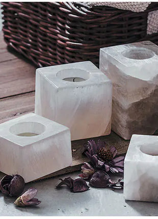 Candle Holder with Sugar Rock and Aromatherapy Design