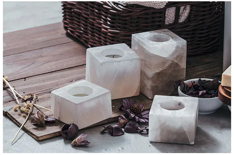 Candle Holder with Sugar Rock and Aromatherapy Design