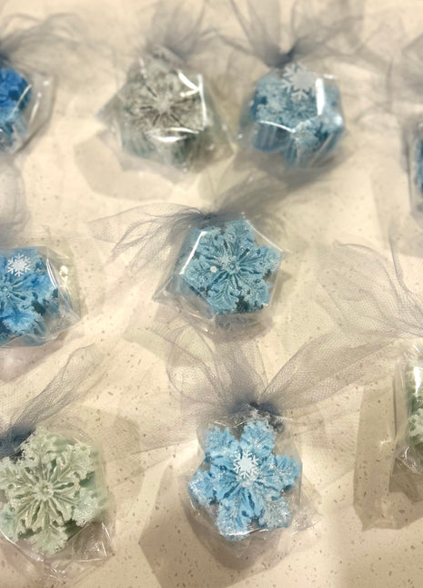 Snowflake Stocking Stuffers – Luxury Mini Holiday Wax Melts